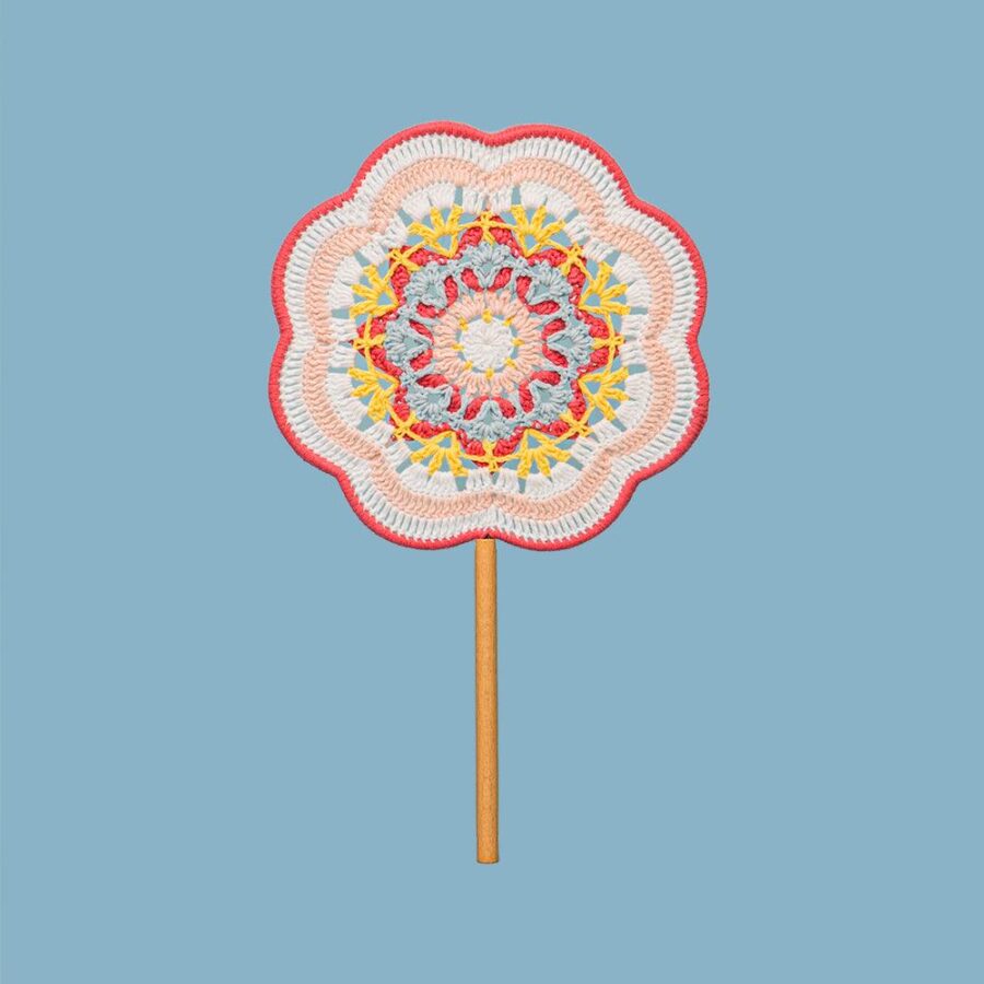 Pink Totem Fan Crochet Kit - Image 5