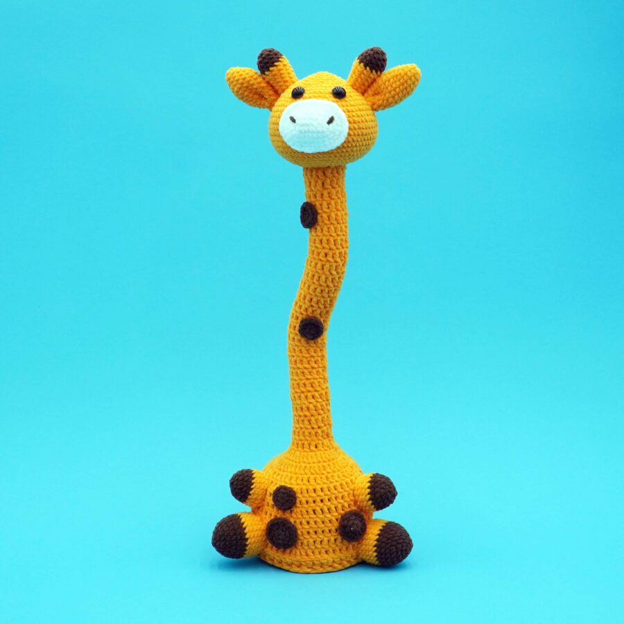 Giraffe Can Sing and Dance Cute Crochet Kit - Image 2