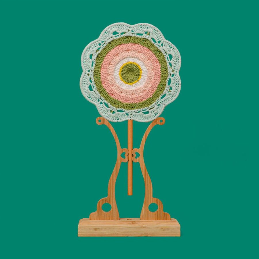 Lotus Flower Totem Fan Crochet Kit - Image 6